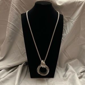 Silver pendant necklace